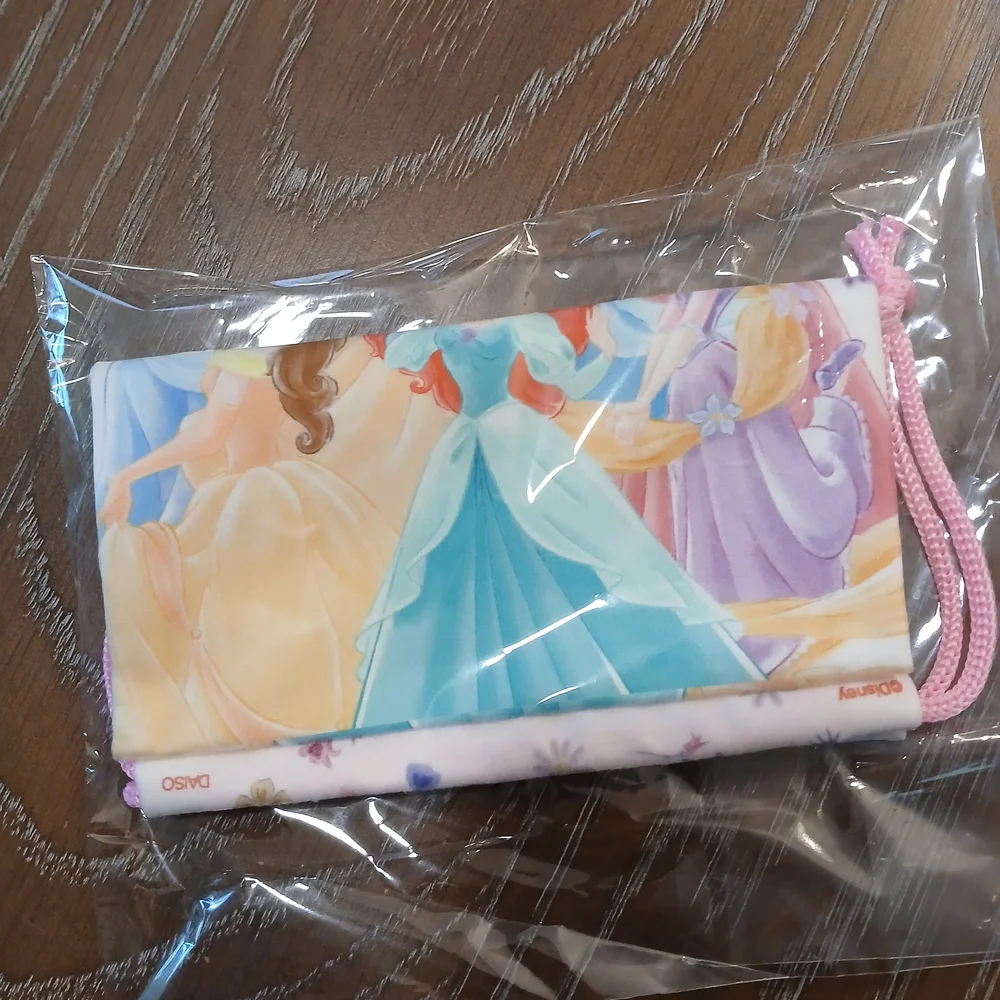 Disney Princess Drawstring Pouch - Picture 2 of 2